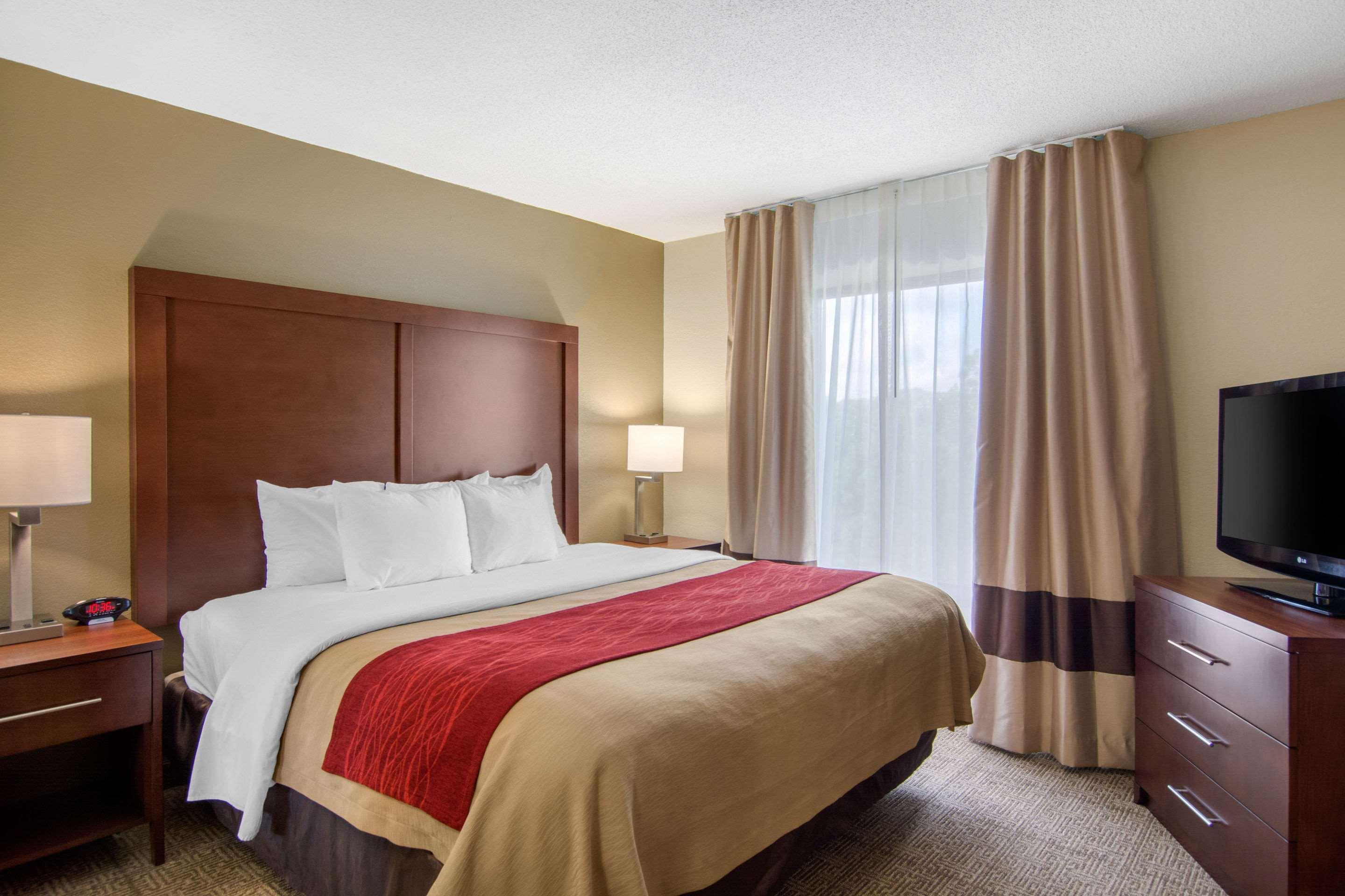 Comfort Inn Chester - Richmond South Экстерьер фото