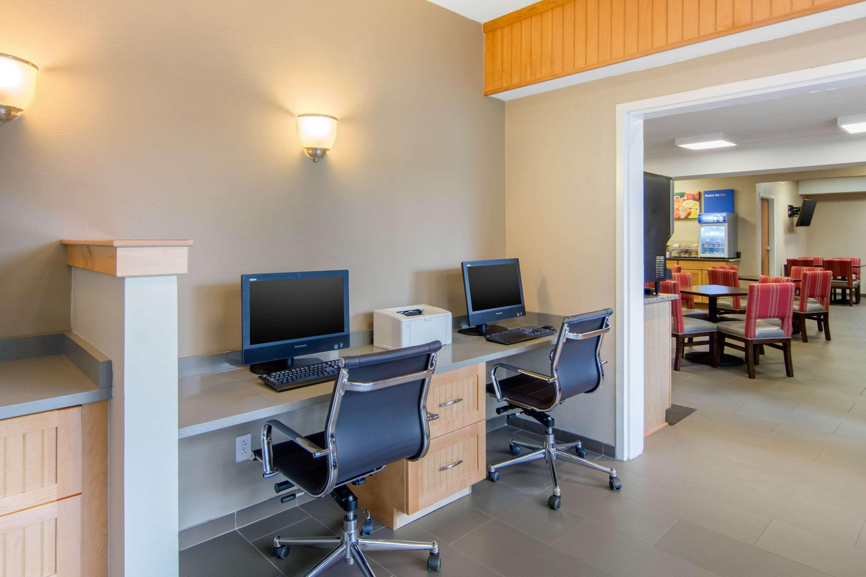 Comfort Inn Chester - Richmond South Экстерьер фото