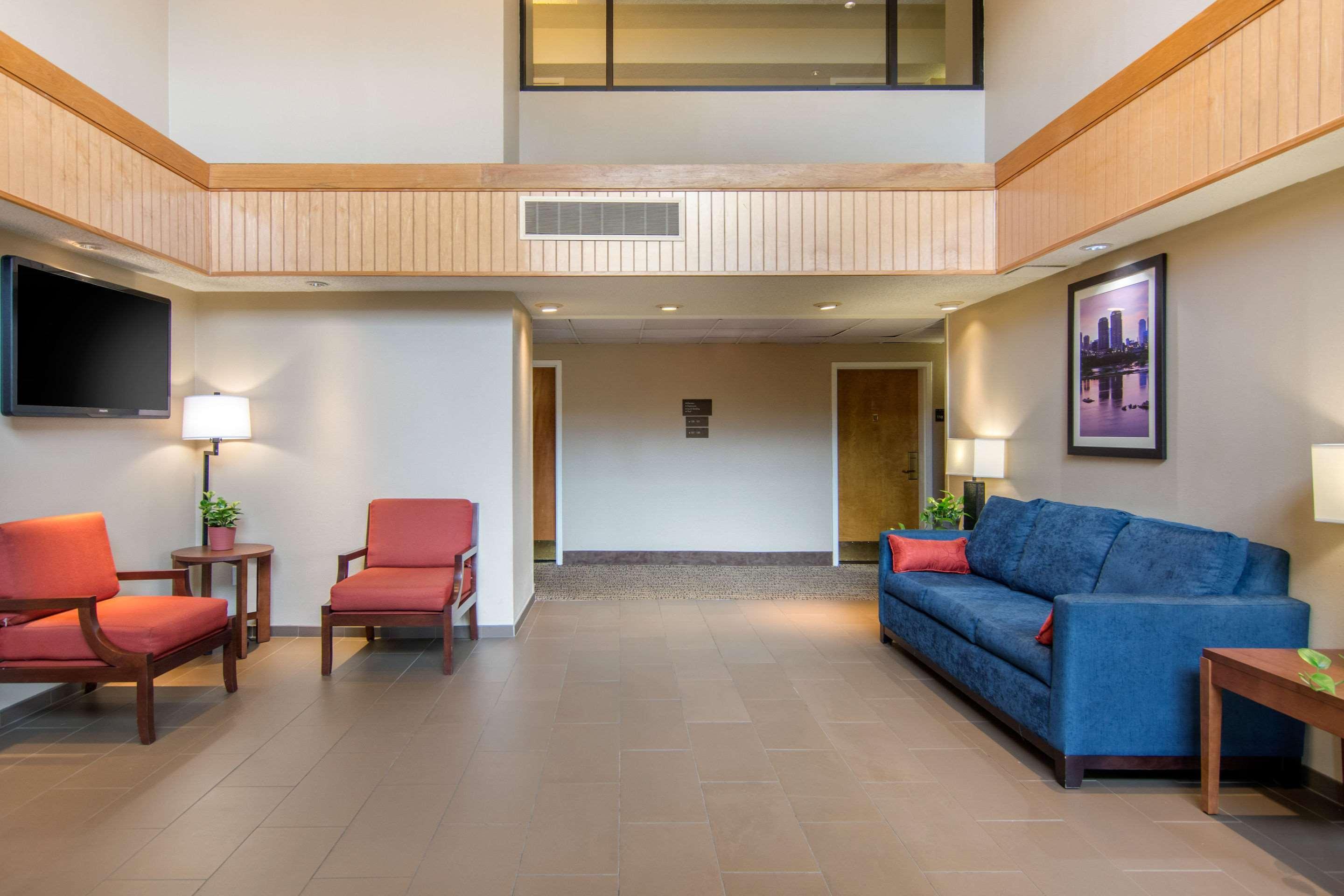 Comfort Inn Chester - Richmond South Экстерьер фото