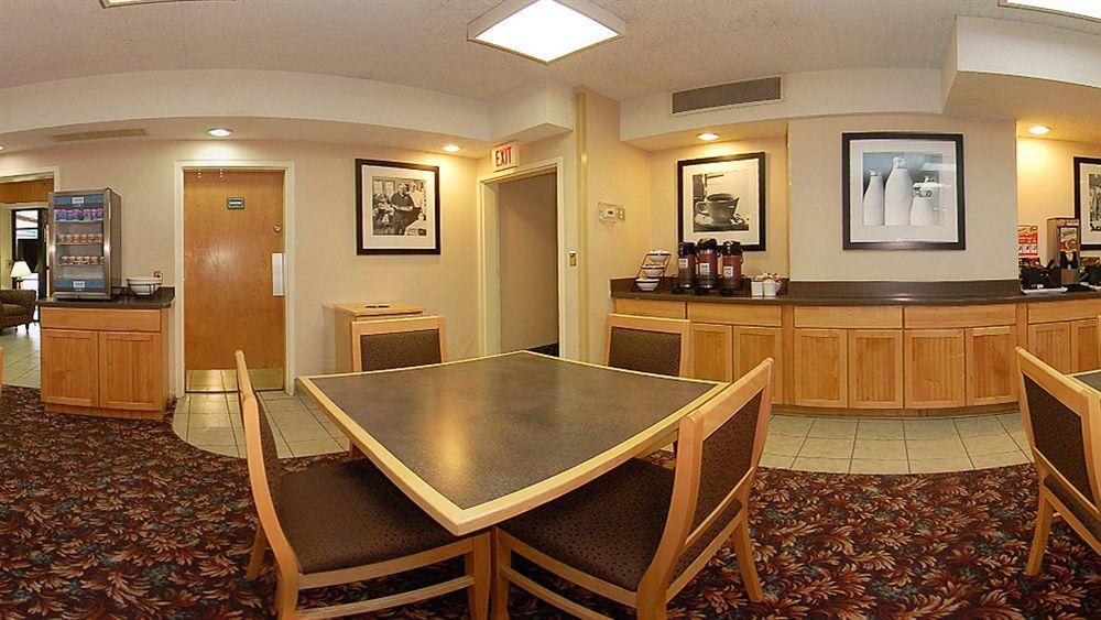 Comfort Inn Chester - Richmond South Экстерьер фото