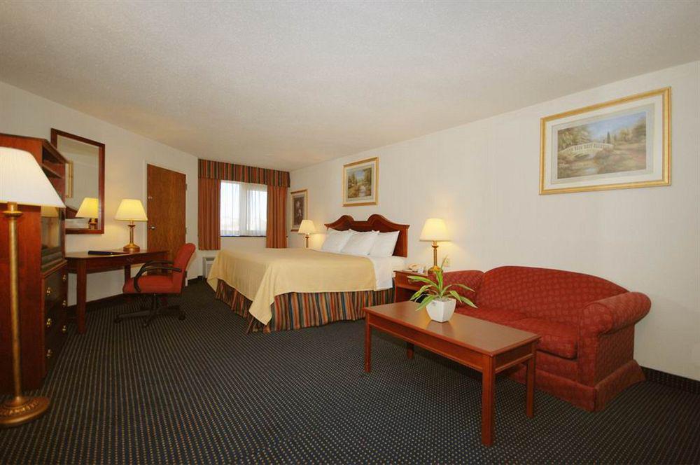 Comfort Inn Chester - Richmond South Экстерьер фото